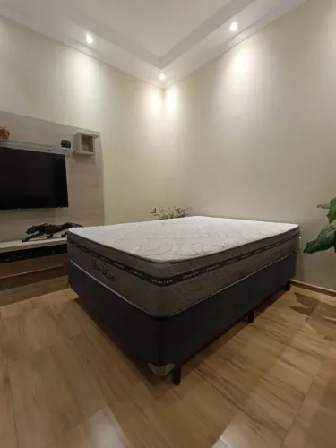 Cama box casal mola ensacadas (entrego)