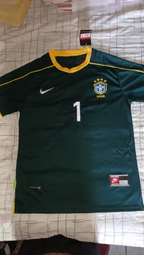 Camisa retrô de 98 selecao brasileira com nome e número do Taffarel tamanho G