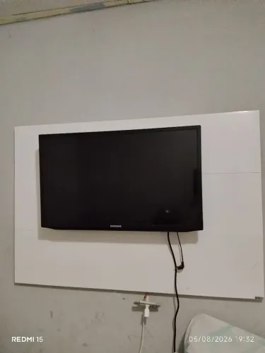 Vende-se TV e Painel