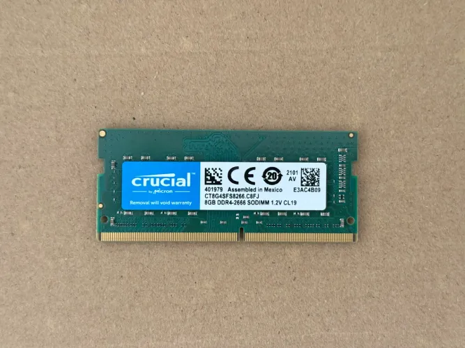 Memória RAM Crucial 8GB DDR4