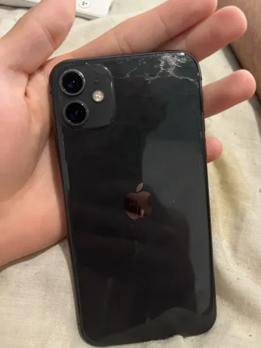 iPhone 11 470 reais