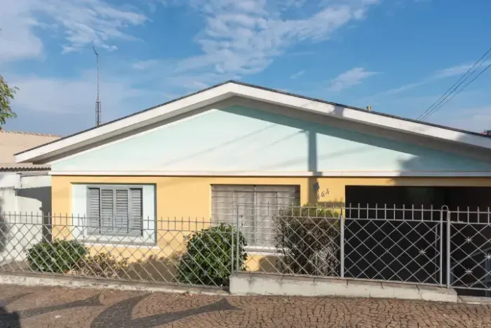 Oportunidade Única: Duas Casas em Terreno de 500m² no Bairro Jardim Novo Campos Elíseos