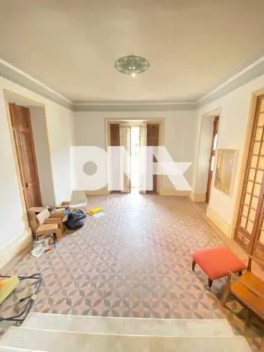 Casa de rua - Duplex / Residencial / Santa Teresa