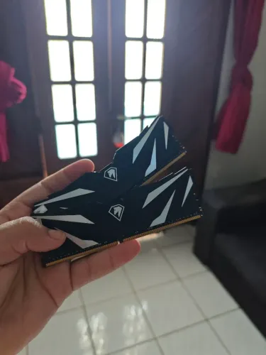 16GB Memória RAM DDR4 2x8 3200mhz