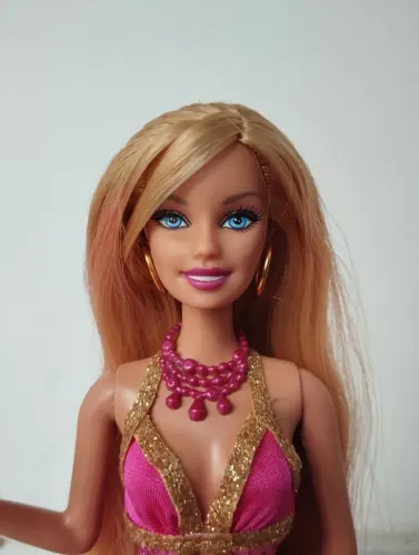Boneca Barbie Loves Hair Original Mattel