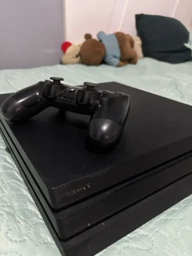 PS4 Pro 1TB | 1 Controle e + Jogos!
