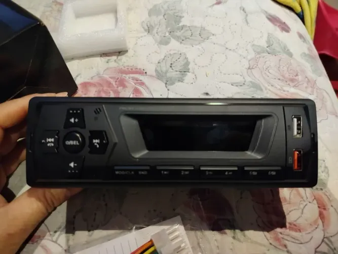 Rádio de Carro MP3 com Porta USB/BT