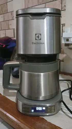 Cafeteira elétrica programável