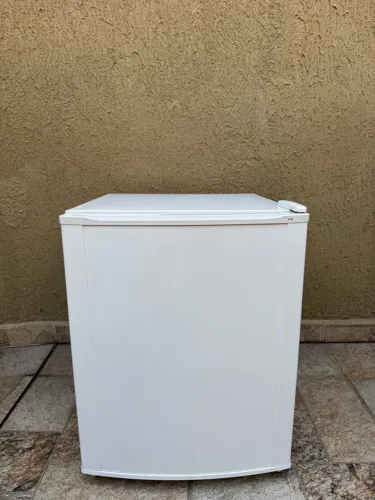 Frigobar Electrolux 110v 79L