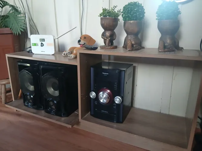 Rack + Caixa de Som + Aspirador