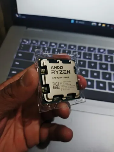 Processador AMD Ryzen 9 7900X AM5 - Novo (Sem uso)