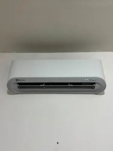 AR CONDICIONADO 12000 BTUS ELECTROLUX COM GARANTIA E NOTA FISCAL