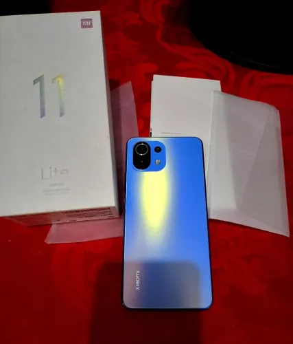 XIAOMI MI 11 LITE (ACEITO TROCAS)