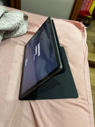 Tablet Samsung Galaxy Tab S9 FE+ 5G, 128GB, 8GB RAM, Tela Imersiva de 12.4".