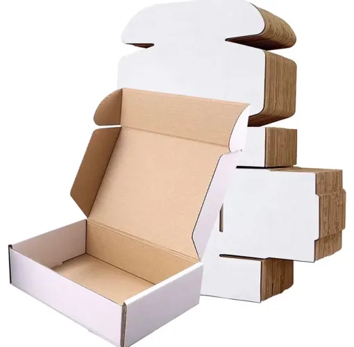 81 caixas de papelão branco 2 tamanhos