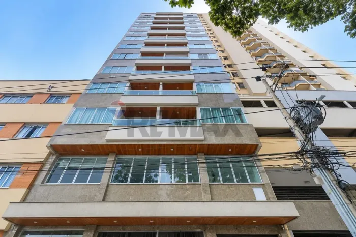 Apartamento com 2 Quartos e Garagem na Av. Rio Branco | Alto dos Passos