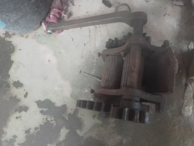 Engenhoca de moer cana