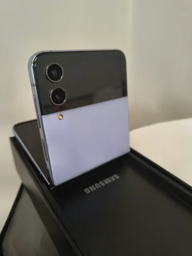 Samsung Galaxy Z Flip 4 Somente Tela 