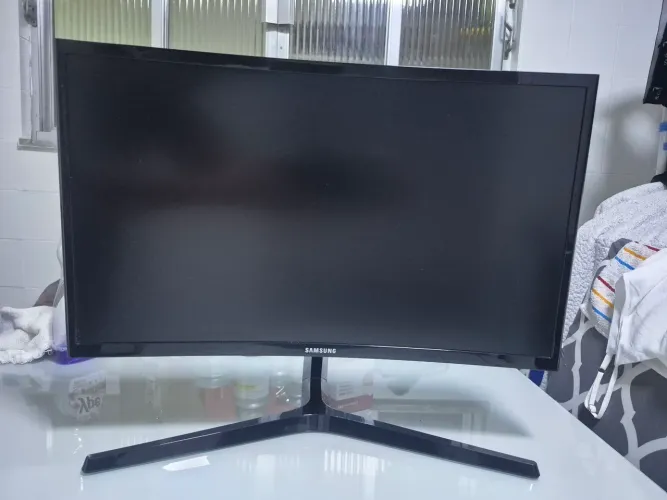 MONITOR SAMSUNG 24"Pol GAMER