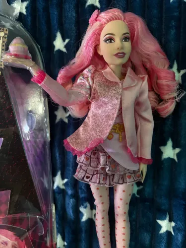 Boneca descendentes 3 bridget 