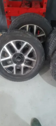 Roda aro 15 Up Cross Tsi original Volks com pneus 