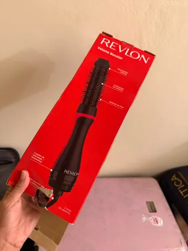 Escova secadora modeladora REVLON maravilhosaaaa