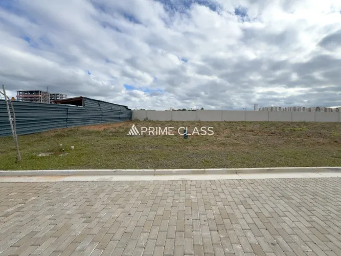 Lote Residencial 02, terreno 305m², condomínio The Garden - aceita Financiamento e FGTS