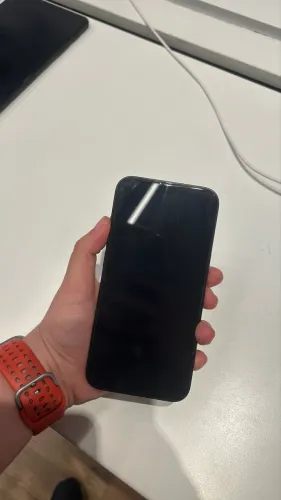 Vende-se IPhone 14 256gb