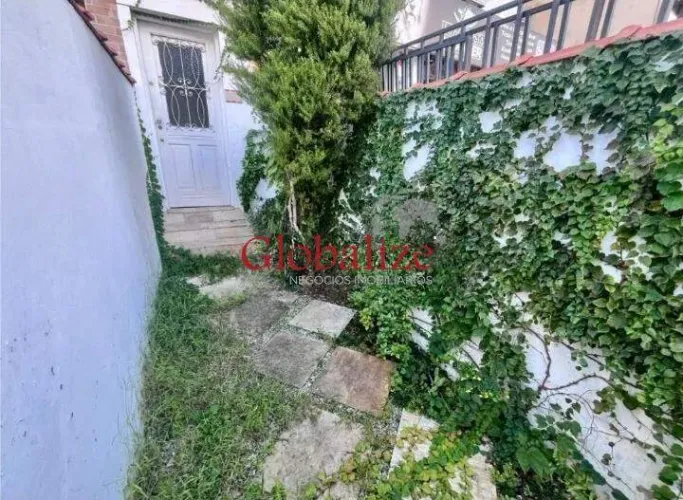 Sobrado à venda com 75m², 2 quartos, 1 suíte, varanda, por R$570.000,00 no Boqueirão em Sa