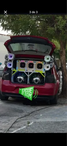 Som Automotivo topado
