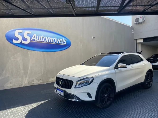 Mercedes-Benz GLA 200 Vis. Black ED. 1.6 TB 16V Aut. 2018
