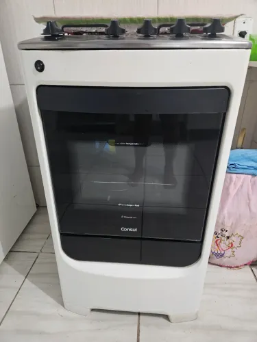 Só Vendo fogão de 4 bocas conservado, consul