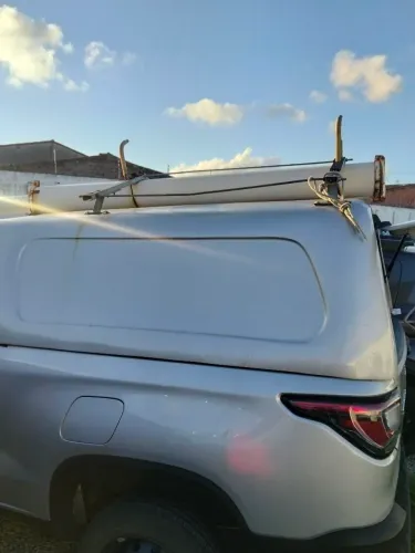 Capota com suporte removível ótimo estado só colocar e usar