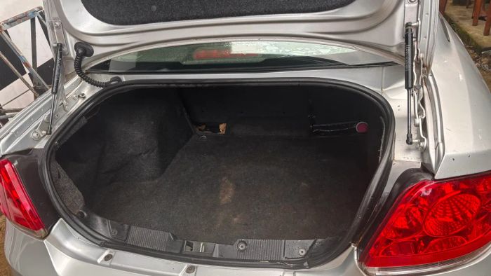Imagem de Fiat Linea Essence Dualogic 1.8 Flex 16V 4P 2013