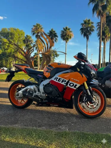 Honda CBR 1000rr FIREBLADE 2013