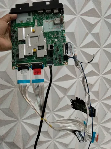 Placa de tv smart LG 43 pol nova