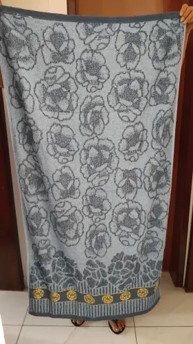 Vendo duas toalha Grande