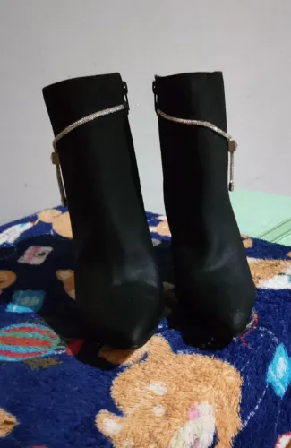 Vende-se bota