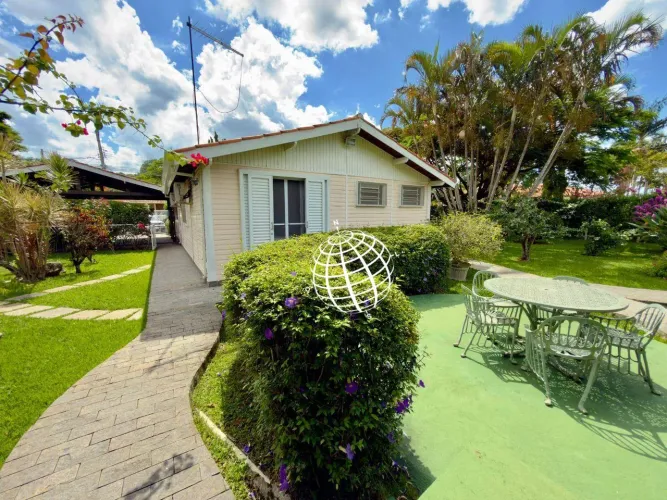 Casa com 4 dormitórios à venda, 170 m² por R$ 2.300.000,00 - Condomínio Flamboyant - Atiba