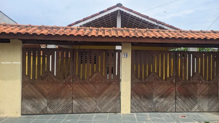 Casa para Locação em Caraguatatuba, Morro do Algodão, 2 dormitórios, 2 banheiros, 2 vagas