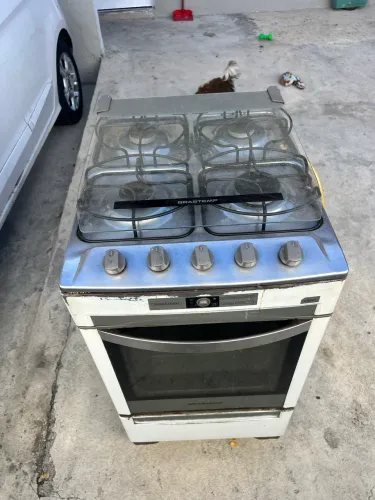 VENDE-SE FOGÃO BARATO 200 REAIS