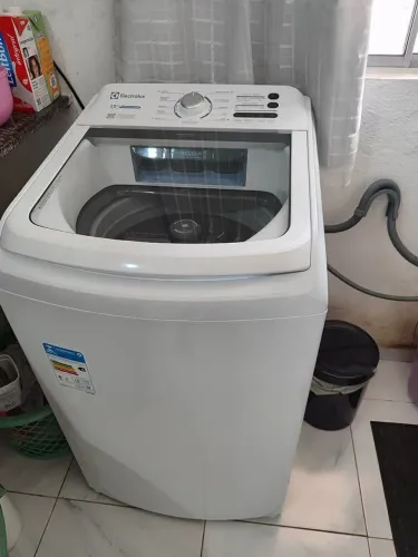 Máquina de lavar e secar