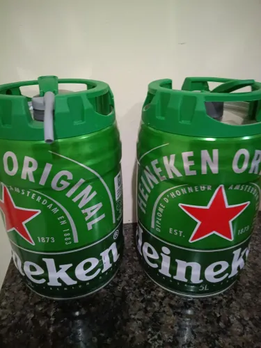 Barril de Heineken vazia
