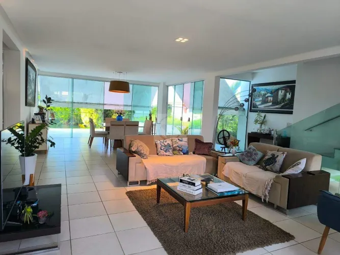 Casa Duplex de Luxo na Zona de Expansão Terreno de 1.040 m²