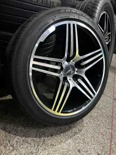 Rodas aro 18 5x114 AMG com pneus por 4000$ montadas 