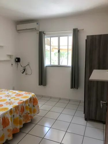 Apartamento quarto e sala mobiliado - Garibalde 
