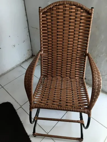 Vendo cadeira de balanço nova
