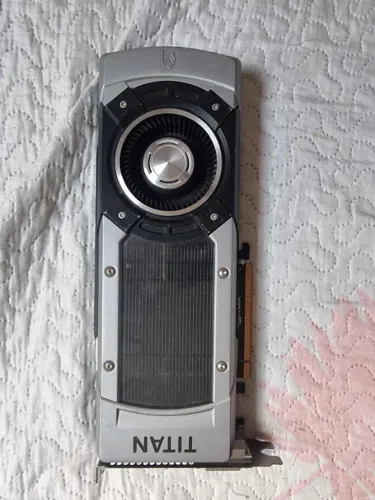 Placa de vídeo nvidia GTX Titan Black Edition