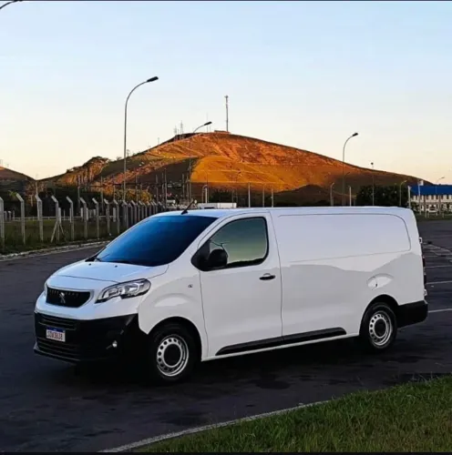Peugeot Expert Cargo 1.5 Turbo Diesel 2023