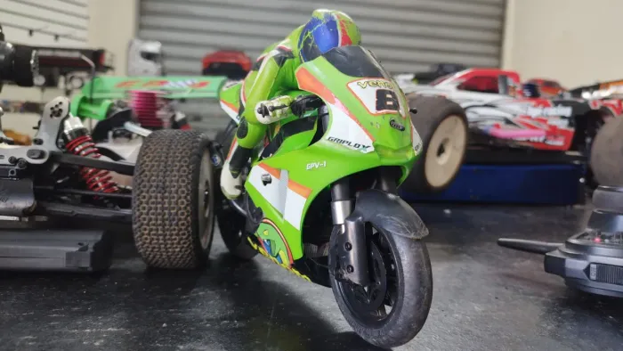 Moto de controle remoto 1/8 Venom GPV-1